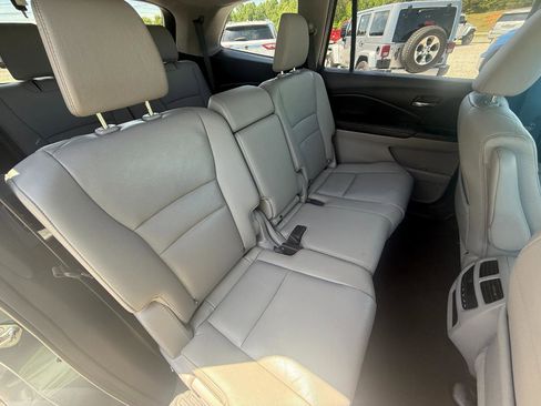 Used 2017 Honda Pilot EX-L image 8