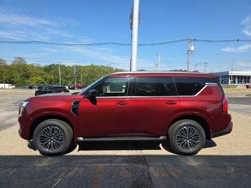 New 2026 Nissan Armada SL w/ Captain's Chari Seat Package image 9