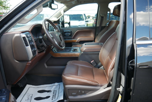 Used 2015 Chevrolet Silverado 3500 High Country w/ Duramax Plus Package AWD/4WD image 2