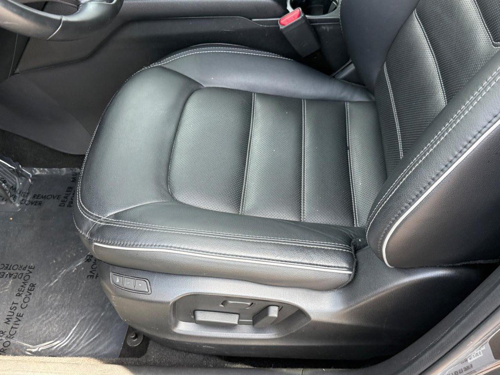 Used 2025 MAZDA CX-5 AWD 2.5 S w/ Preferred Package image 16