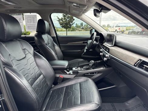 Certified 2022 Kia Telluride SX w/ SX Prestige Package AWD/4WD image 12
