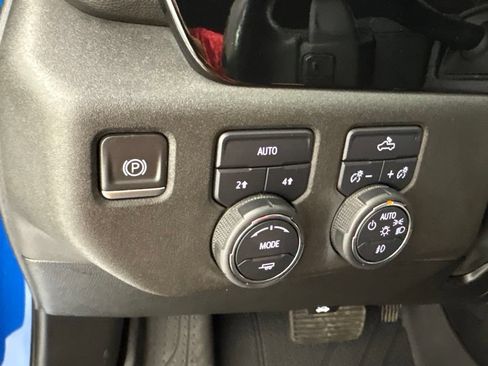 Used 2022 Chevrolet Silverado 1500 RST w/ Convenience Package II AWD/4WD image 41