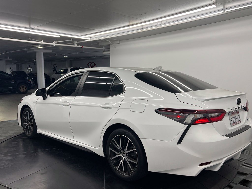 Used 2024 Toyota Camry SE w/ Blackout Package (TMS) FWD image 4