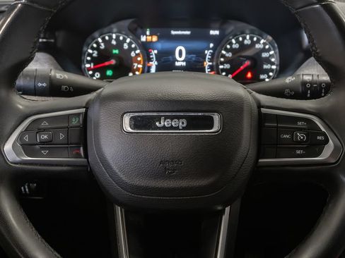 Used 2024 Jeep Compass Latitude AWD/4WD image 15