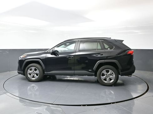 Used 2025 Toyota RAV4 LE image 10