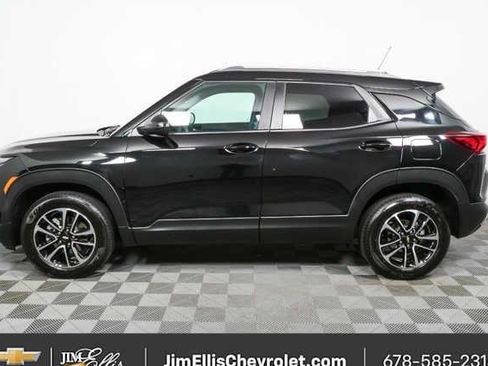 Certified 2025 Chevrolet TrailBlazer LT AWD/4WD image 26