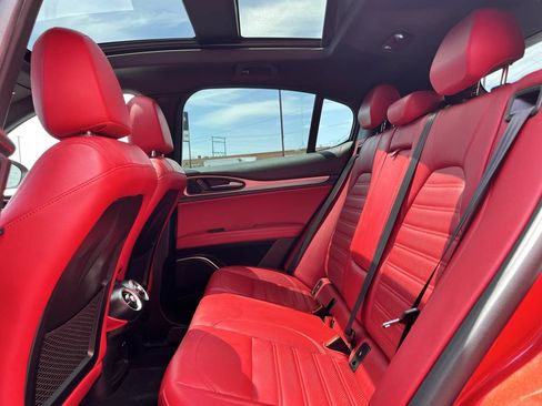 Used 2019 Alfa Romeo Stelvio Ti Sport w/ Quick Order Package 22S Sport AWD/4WD image 12