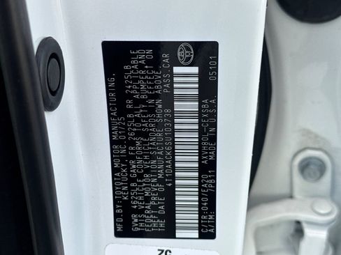 Used 2025 Toyota Camry SE FWD image 29