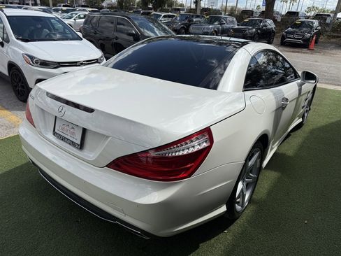 Used 2015 Mercedes-Benz SL 550 w/ Driver Assistance Package image 12