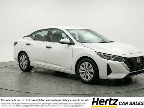 Used 2025 Nissan Sentra S image 1