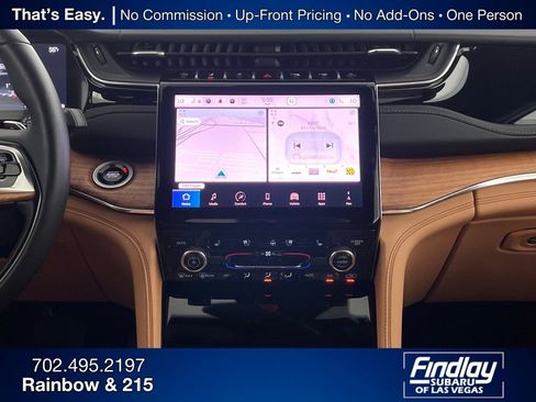 Used 2025 Jeep Grand Cherokee Summit w/ Luxury Tech Group V image 23