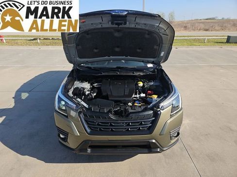 Used 2024 Subaru Forester Limited image 30