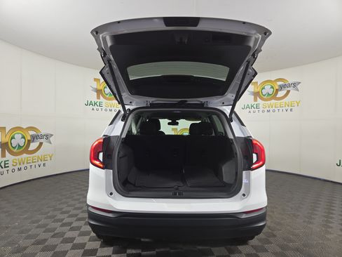Used 2022 GMC Terrain SLE w/ Driver Convenience Package AWD/4WD image 31