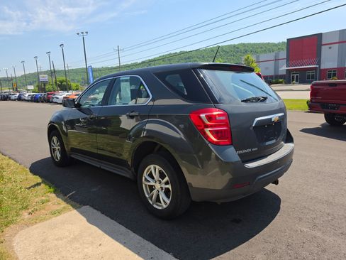Used 2017 Chevrolet Equinox LS AWD/4WD image 5