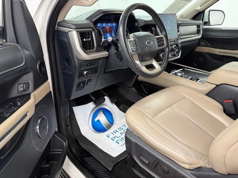 Used 2022 Ford Expedition XLT RWD image 10