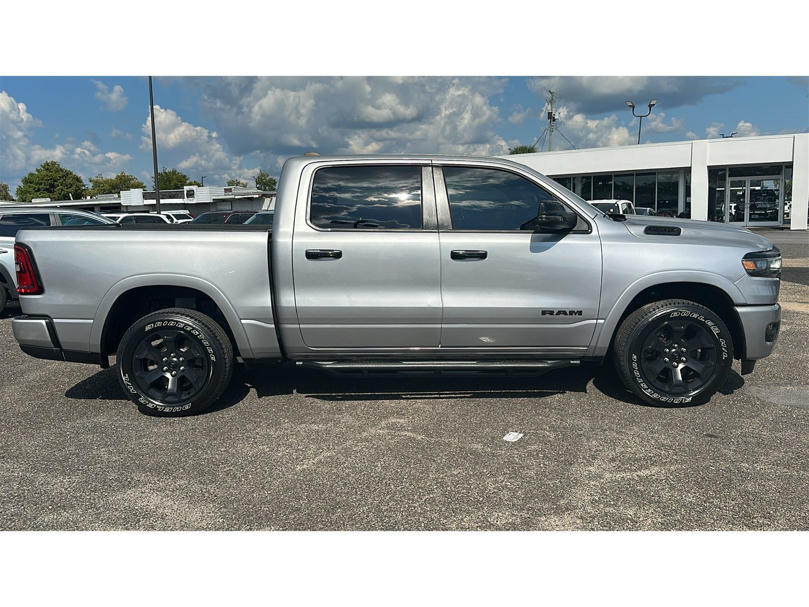 Used 2025 RAM 1500 Big Horn AWD/4WD image 7