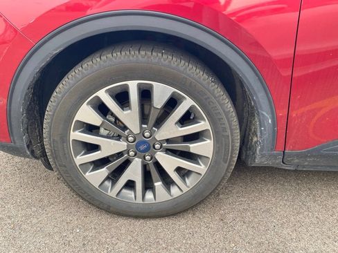 Used 2020 Ford Escape Titanium FWD image 15