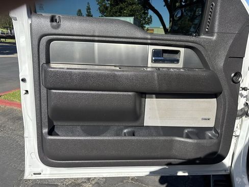Used 2014 Ford F150 FX4 w/ Equipment Group 402A Luxury AWD/4WD image 27
