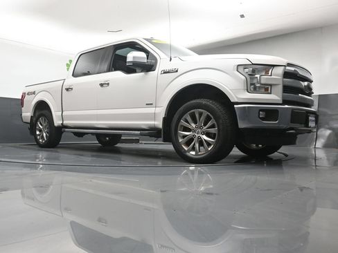 Used 2016 Ford F150 Lariat w/ Equipment Group 502A Luxury AWD/4WD image 26