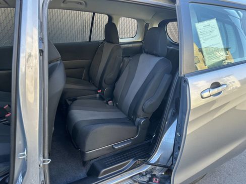 Used 2013 MAZDA MAZDA5 Touring image 13