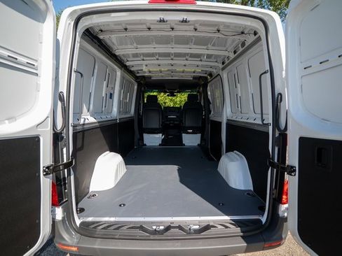 New 2026 Mercedes-Benz Sprinter 144 Cargo image 29