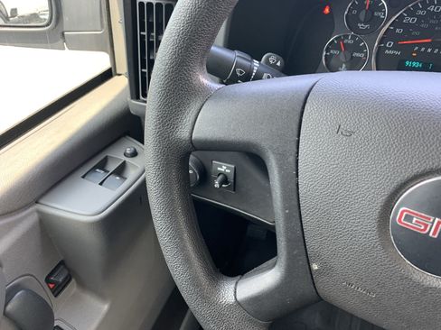 Used 2023 GMC Savana 2500 Extended RWD image 19