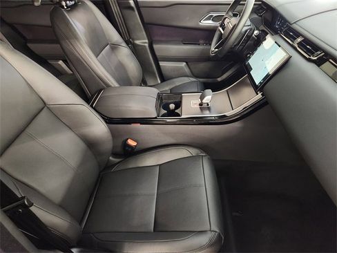 Used 2026 Land Rover Range Rover Velar Dynamic SE image 3