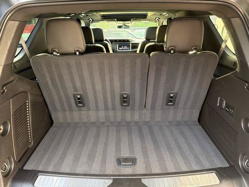 Used 2021 GMC Yukon Denali AWD/4WD image 16
