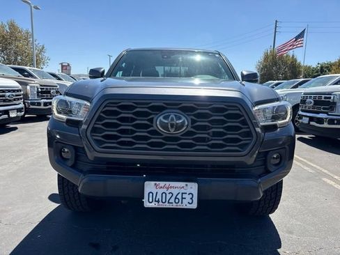 Used 2021 Toyota Tacoma TRD Off-Road w/ Technology Package RWD image 5