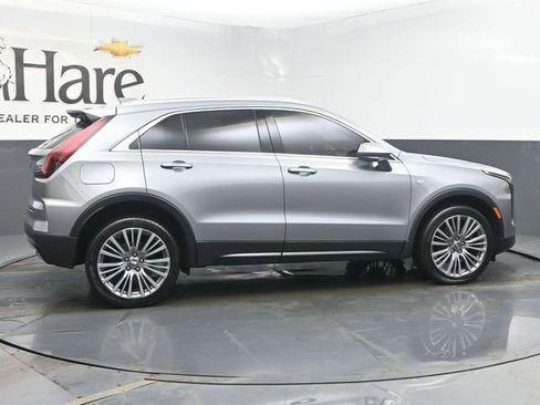 Used 2024 Cadillac XT4 Premium Luxury image 37