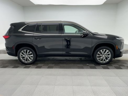 Certified 2025 Buick Enclave Preferred image 8