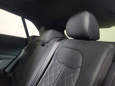 Used 2025 Audi SQ8 Prestige w/ Prestige Package AWD/4WD image 12