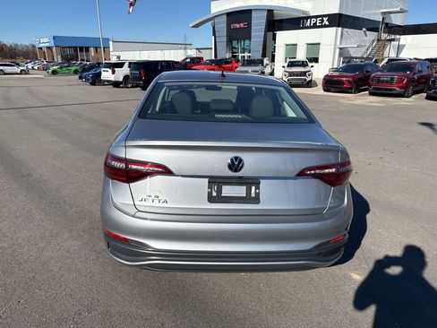 Used 2024 Volkswagen Jetta S image 4