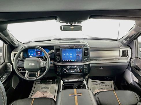 Used 2024 Ford F250 Platinum AWD/4WD image 12