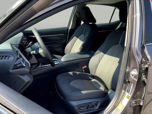 Used 2024 Toyota Camry LE w/ Convenience Package FWD image 8