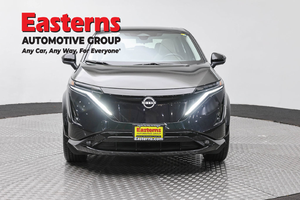 Used 2023 Nissan Ariya AWD image 3