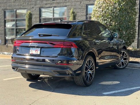 Used 2019 Audi Q8 Premium Plus w/ Premium Plus image 12