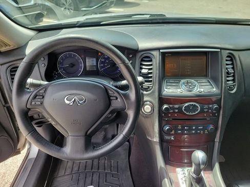 Used 2011 INFINITI EX35 Journey RWD image 15