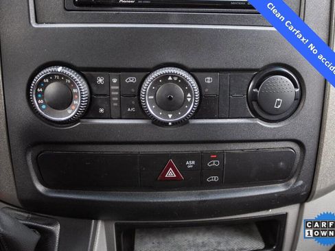 Used 2012 Mercedes-Benz Sprinter 2500 image 29
