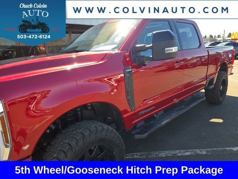 Used 2025 Ford F350 Lariat w/ Black Appearance Package image 4