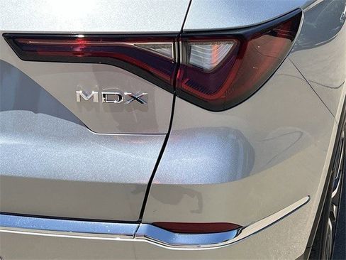 Certified 2026 Acura MDX FWD w/ Technology Package image 7