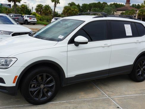 Used 2021 Volkswagen Tiguan S FWD image 5