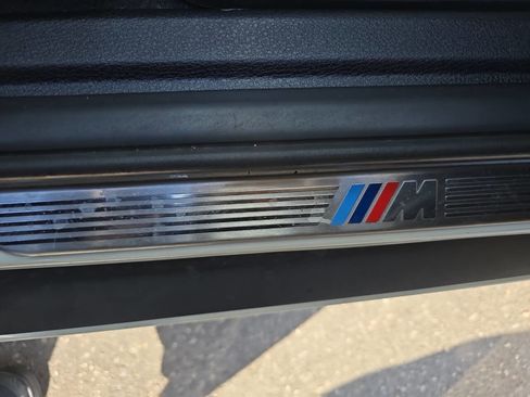 Used 2011 BMW X5 M image 32