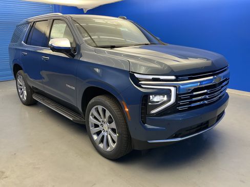 New 2026 Chevrolet Tahoe Premier w/ Sun And Tow Package AWD/4WD image 2