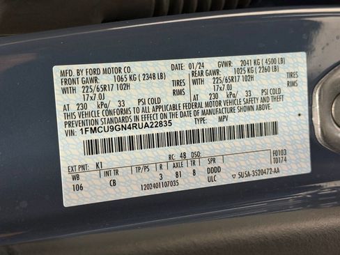 Certified 2024 Ford Escape Active AWD/4WD image 29