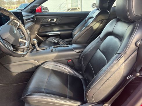Used 2024 Ford Mustang Premium image 25