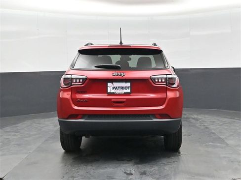 New 2026 Jeep Compass Latitude image 5