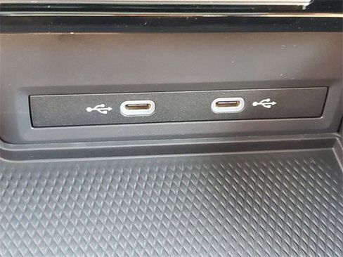 New 2026 Volkswagen Atlas Cross Sport SE image 33