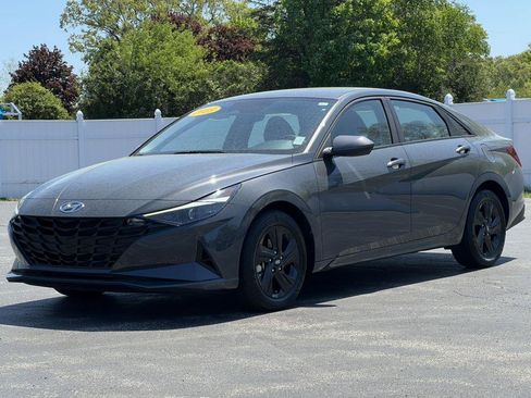 Used 2023 Hyundai Elantra SEL FWD image 30