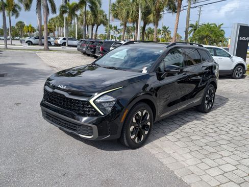 Used 2023 Kia Sportage X-Line w/ X-Line Premium Package image 3